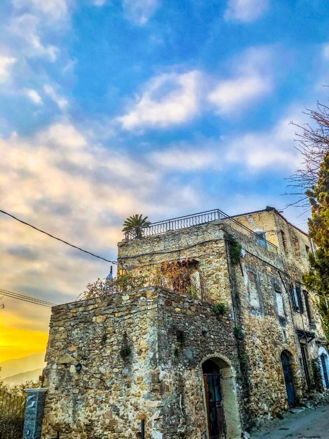 La Casa Di Vasco Bussana Vecchia Lägenhet Sanremo Exteriör bild